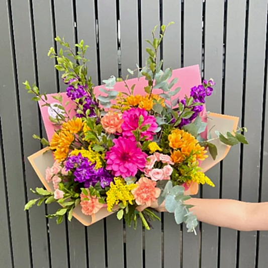Bright mixed flower bouquet 